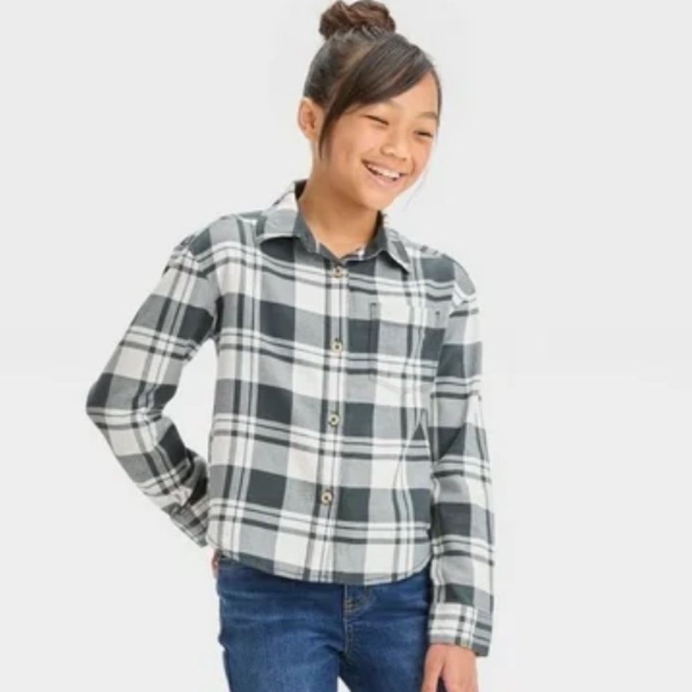 New! Girls Flannel Long Sleeve Button-Down Woven Top - Charcoal Gray, Small